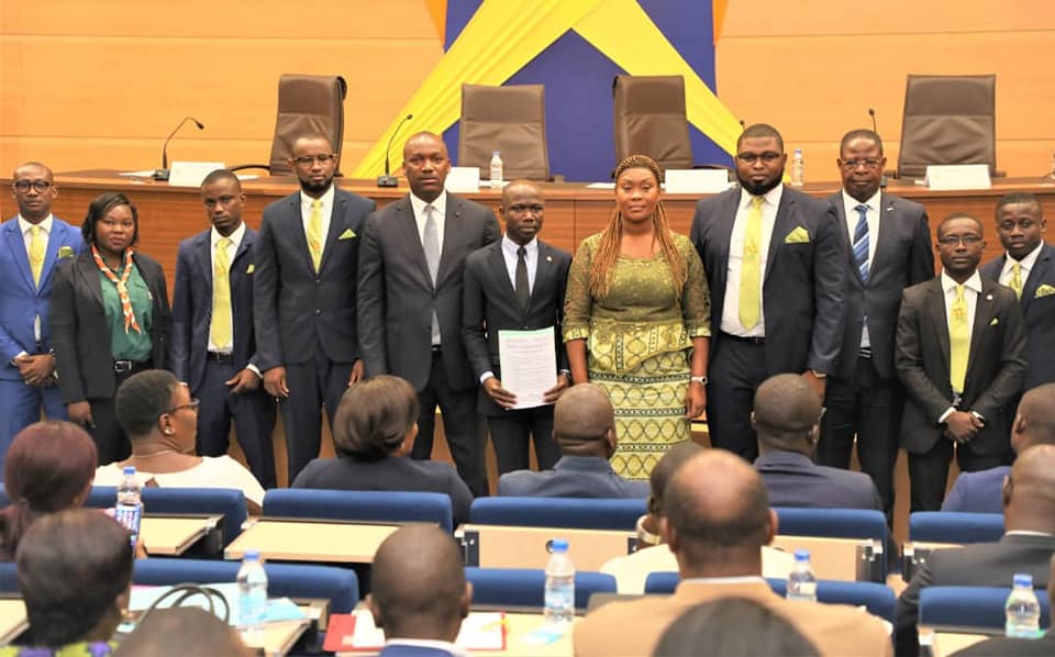 Mamadou Touré investit le bureau du Conseil national de la jeunesse de Côte d’Ivoire