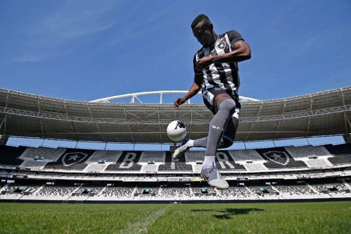 Interview/Salomon Kalou(Botafogo) : « Gervinho se fera plaisir ici au Brésil »