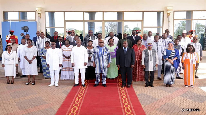 Burkina-Faso : le président Roch Marc Kaboré a présidé le tout premier conseil des ministres