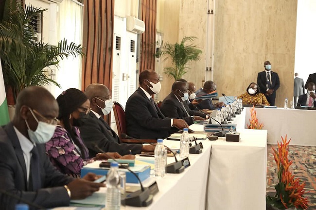 Conseil des ministres : Ouattara annonce la formation d’un nouveau gouvernement le mois prochain