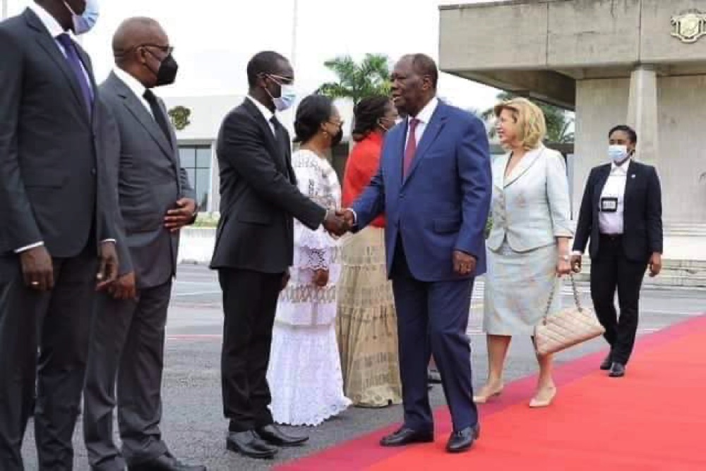 Avant le prochain sommet de la CEDEAO/ Le chef de l’Etat  a quitté Abidjan pour la France