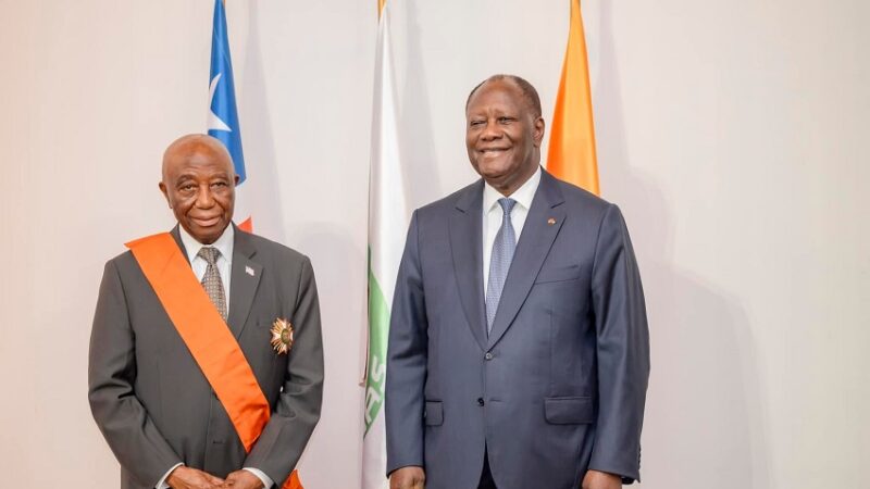 Coopération Côte d’Ivoire-Liberia : Ouattara échange avec son homologue libérien